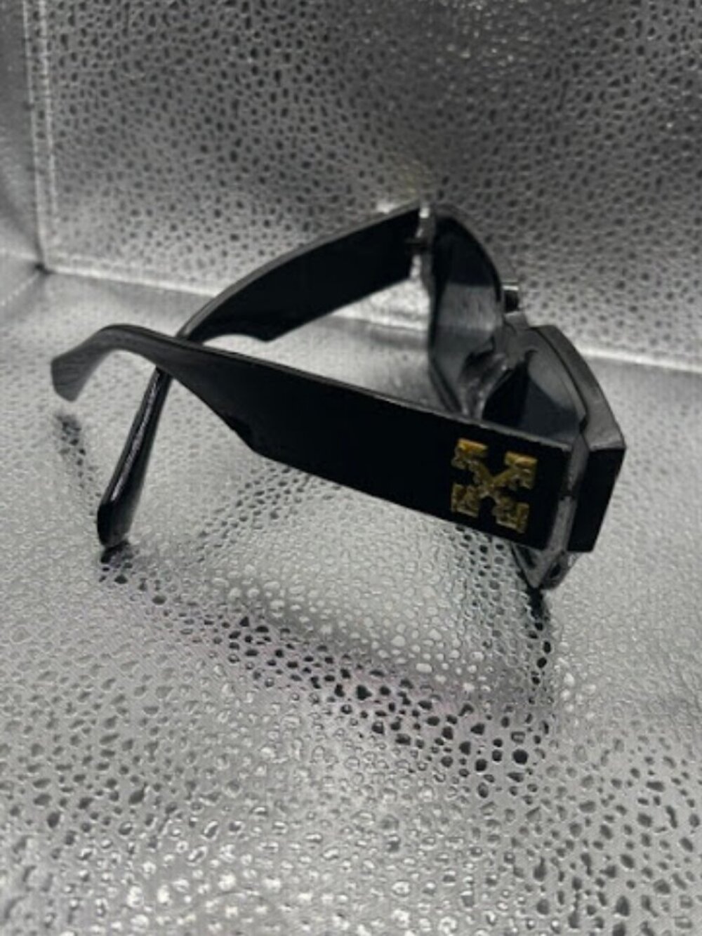 Black and Gold Sunglasses Off-White Sunglasses - Picture 3 of 5